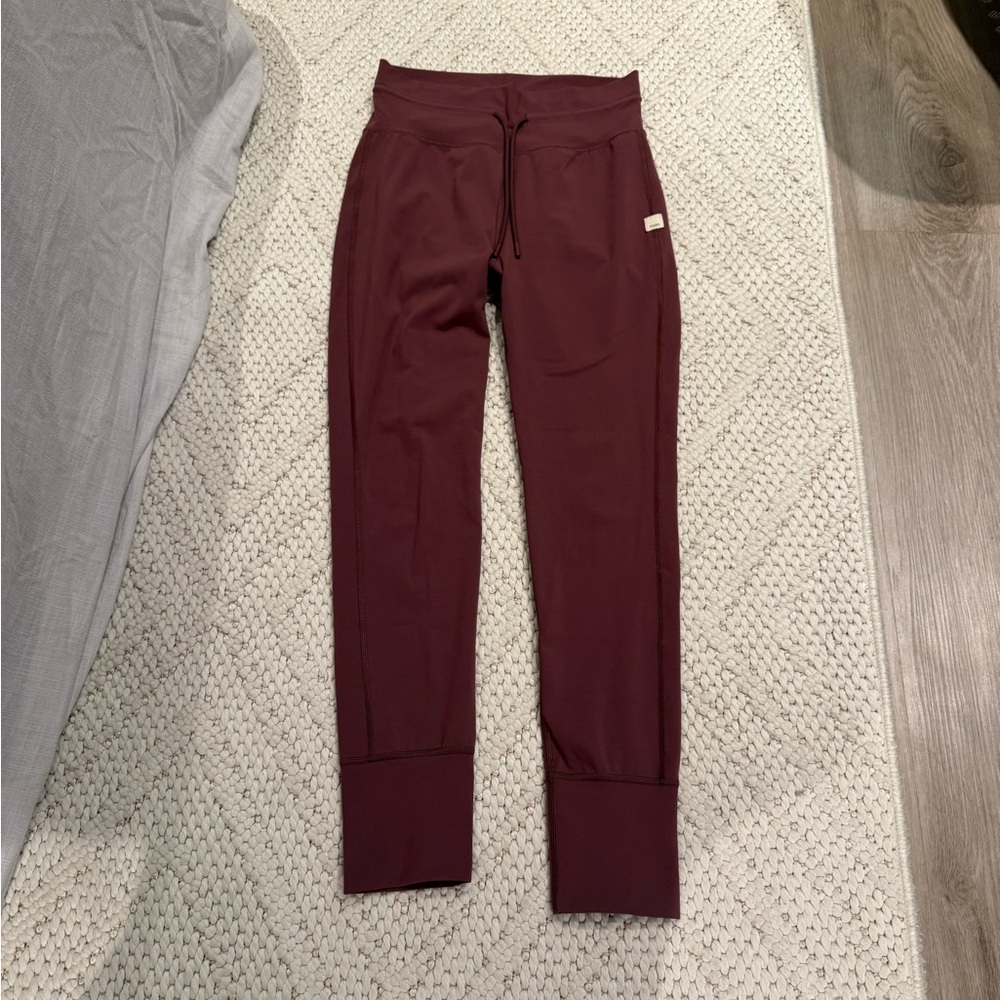 Vuori Daily Legging - Fig - Medium